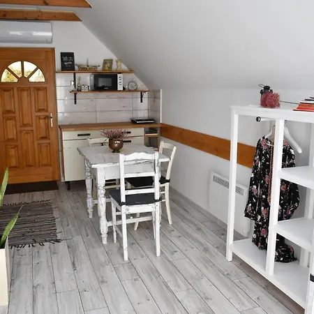 Veranda Házikó Apartman *